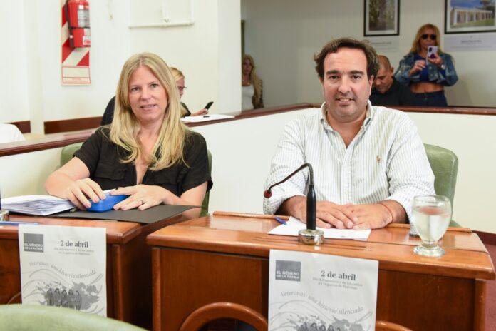 EI-pupiyfede-696x464