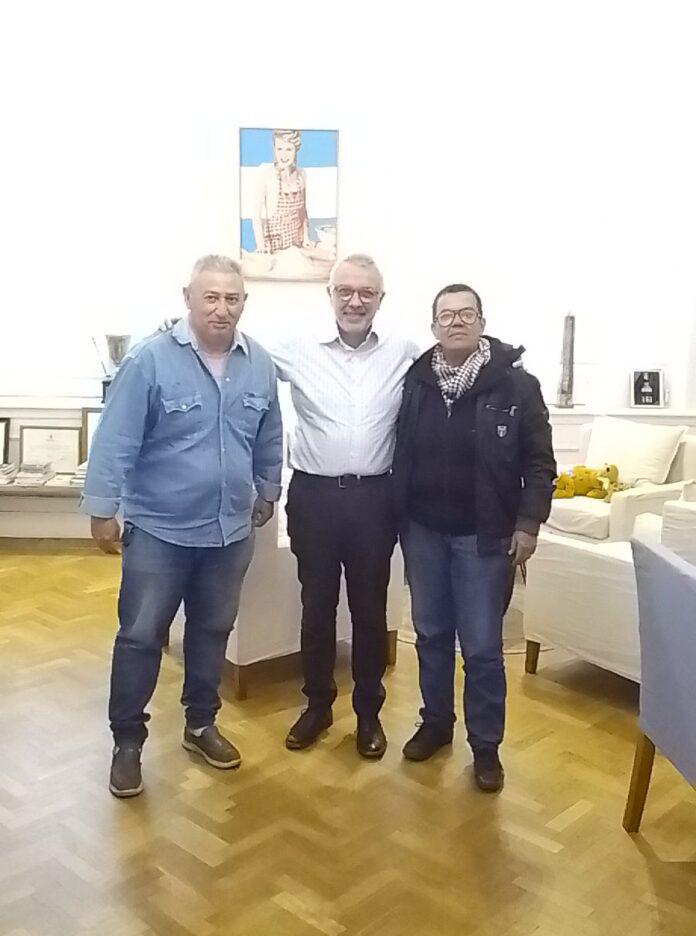 Picsart_23-04-20_21-10-19-392-696x936