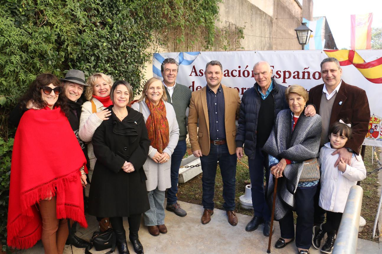 IMG_7614_copy_1293x861