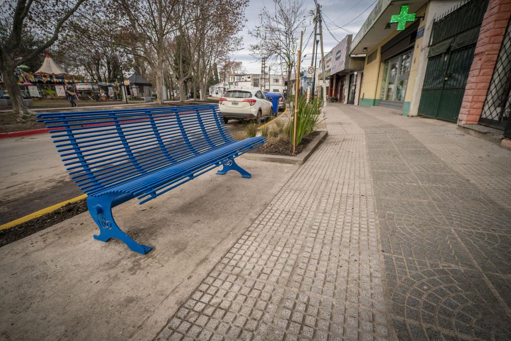 CENTRO COMERCIAL FCO. ALVAREZ