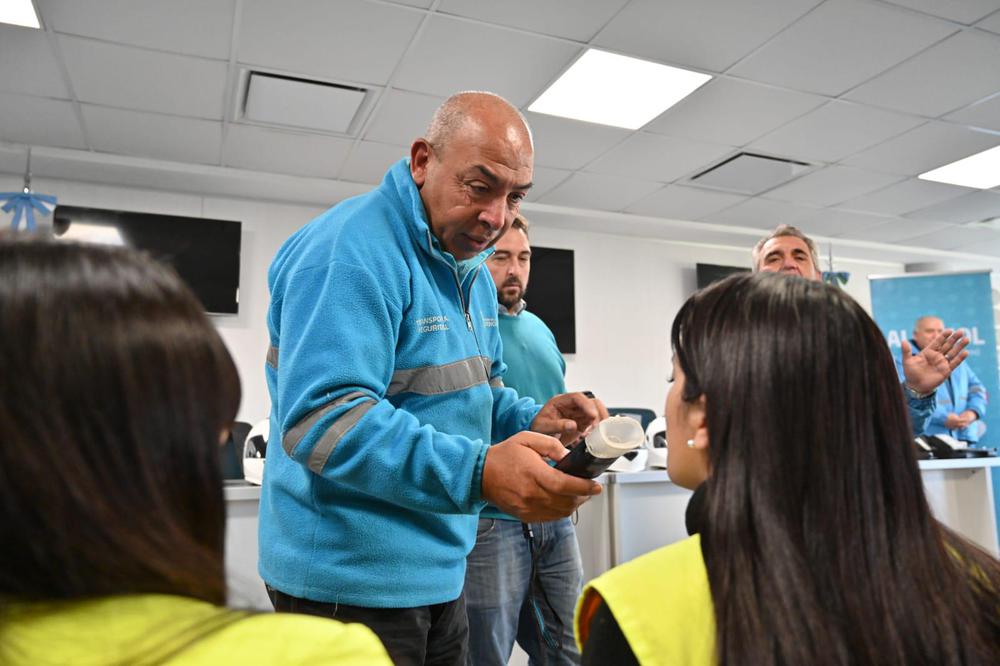 Por su parte, el titular de Transporte consideró “Los controles municipales hacen que la gente tome más conciencia, no son una herramienta para castigar a la gente, sino para seguir desarrollando el cambio cultu