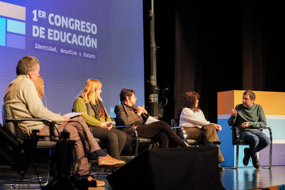 Fernando Moreira encabezó el cierre de Congreso junto a la investigadora de la UNSAM Silvia Grinsberg
