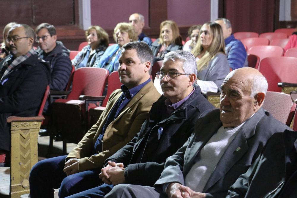 IMG_7529_copy_1418x945