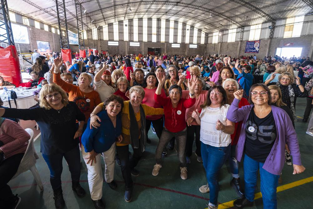 ALMUERZO CON JUBILADOS-151