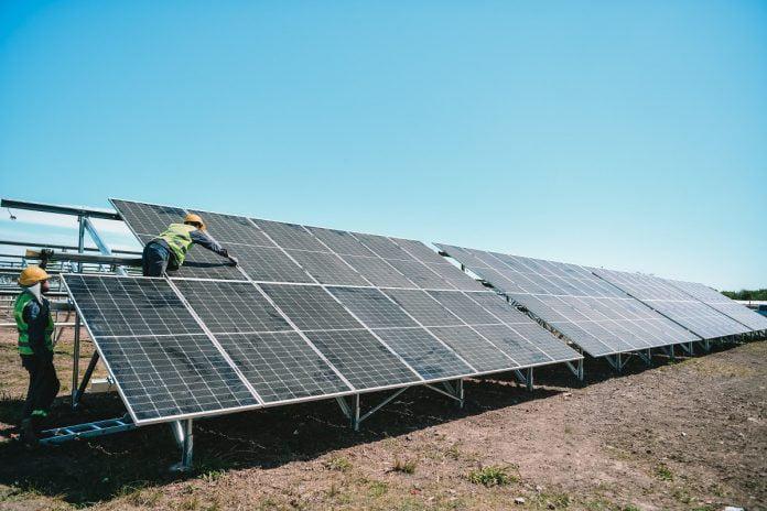 Parque-Solar-696x464