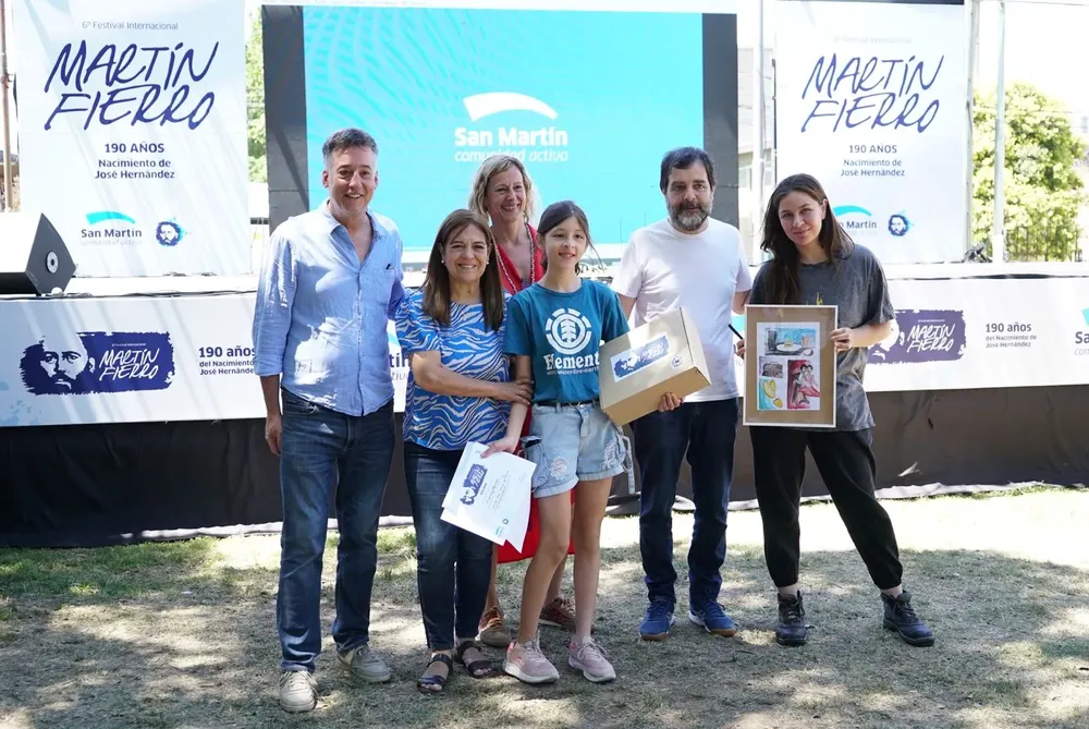 También se entregaron los premios de los concursos abiertos a la comunidad en el marco del Día de la Tradición
