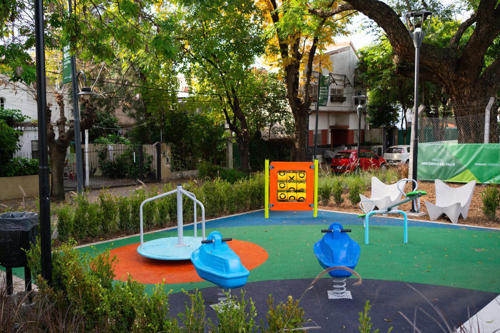 Paseo_Aristóbulo_del_Valle_(1)