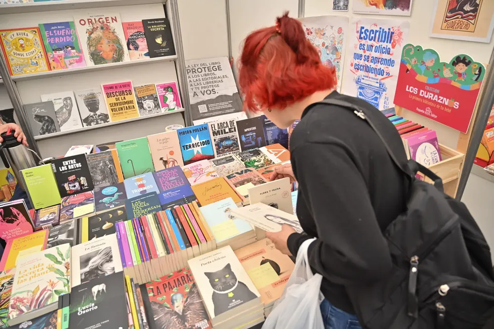Hubo más de 60 stands de librerías y editoriales