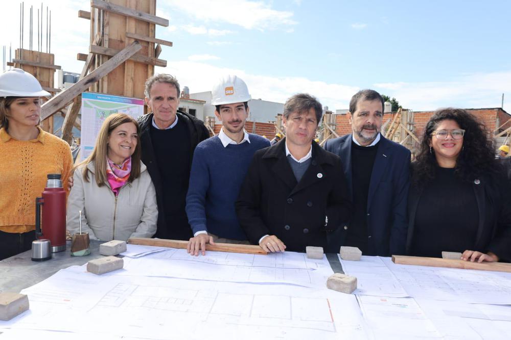También recorrieron las obras de la nueva escuela secundaria de Barrio Libertador.