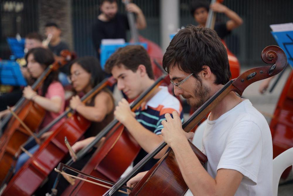 Fue el primer espectáculo del ciclo Viví Cultura, que contará con las presentaciones de Nahuel Pennisi, Natalie Pérez y Los Tabaleros, entre otros artistas