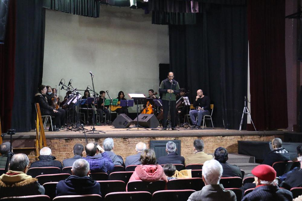 IMG_7580_copy_1423x948